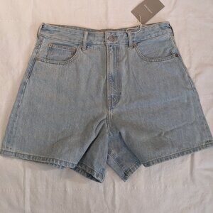 Everlane - The A-Line Denim Short - Size: 28 - Light Indigo